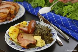 Grunkohl Mit Karamellisierten Kartoffeln Ein Typisch Norddeutsches Wintergericht Mimis Foodblog Einfache Gerichte Lebensmittel Essen Essen