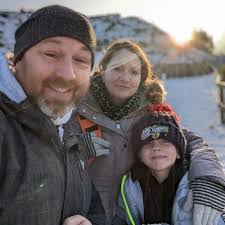 Sean Bennington's Instagram, Twitter & Facebook