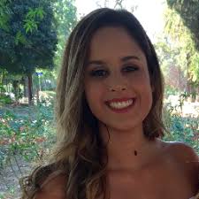 Stephanie Santa Rosa (@stephaniesr7)