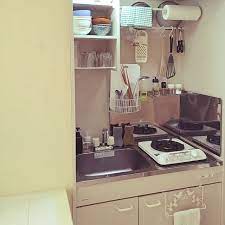 つっぱり棒でできる デッドスペースを活用するアイデア 狭いキッチン レイアウト ワンルーム キッチン 一人暮らし キッチン 狭い