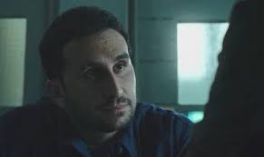 Dans le quartier du mistral à marseille, la vie des habitants est faite de rencontres, bonheurs quotidiens, mais. Plus Belle La Vie En Avance Mazelle Veut Se Debarrasser De Mouss Et Fait Appel Aux Liberati Le Resume De L Episode Du 23 Novembre 2020 Video