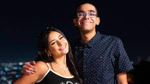 Kick streamer N3on demands “respect” as streamers mock his girlfriend -  Dexerto
