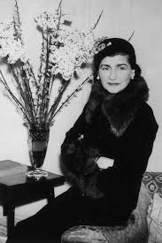 23 Photos That Prove Coco Chanel Was The Most Stylish Person Who Ever Lived Coco Chanel Fashion Coco Chanel Quotes Coco Chanel
