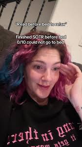 Krystyne 📚🖤 (@krys.krys.krys)