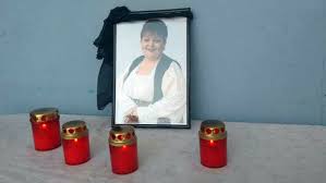 Îndrăgita cântăreaţă de muzică populară, emilia bubulac, a trecut în neființă în această dimineaţă, în urma unui stop cardiac, informează. Doliu In Lumea Muzicii Accent In Gorj