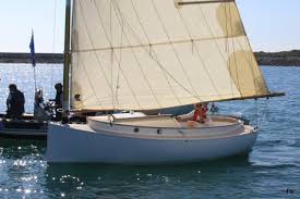 Pabouk Love Catboat Habitable A Ballast Liquide Bateau Bateaux Voilier