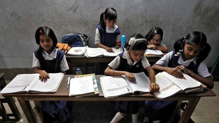 Nearly 1 lakh schools with only one teacher: Government