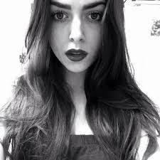 Nichole Barber's Instagram, Twitter & Facebook