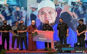 Permohonan maaf secara terbuka ust ebit liew tu, bagi i. Award Recipient Ebit Liew Aspires To Inspire The Young The Stringer