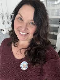 Dwight Foley's Instagram, Twitter & Facebook