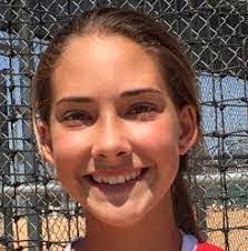 Gina Pinkowski's Instagram, Twitter & Facebook