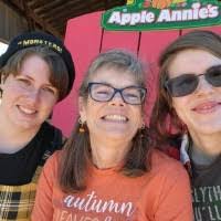 Louise Kendall's Instagram, Twitter & Facebook