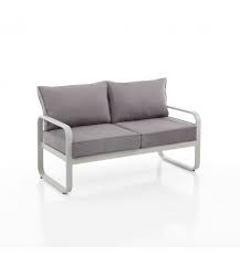 Il divano a due posti è il divano 2.0, che coniuga comfort ad un potenziale interattivo. Divano Due Posti Da Esterno In Alluminio Alacant