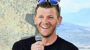 Karl Platt's Instagram, Twitter & Facebook