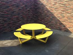 La Grande Ronde Big Round Design Picnic Table In Aluminium For 8 To 12 People Design Picnictable Tuintafels Tafels Patio