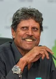 On the field, he was known for. Pant Can T Be Compared With Dhoni Kapil Dev Deccan Herald