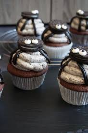 Spinnen Oreo Cupcakes Passend Zu Halloween Mit Bildern Oreo Cupcakes Halloween Essen Rezepte Leckereien