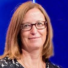 Petra Rose's Instagram, Twitter & Facebook