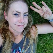 Connie Mcartor's Instagram, Twitter & Facebook