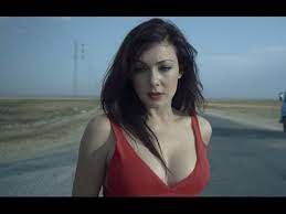 A group of friends escaping the city for a weekend away have a simple plan, to tour the coast for a relaxing weekend. Siren Official Trailer Out Now On Dvd Blu Ray Youtube
