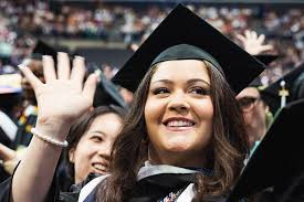 More scenes from @baruch_college Commencement 2024. Take a look at the  future. @usgbaruch @islabaruch @bls_baruch @baruchstudentlife  @cunybystudents @cunyarts @cunyedu @cunyoutfits @baruchstarr  @zicklinschoolofbusiness @baruchmarxe @baruchticker ...