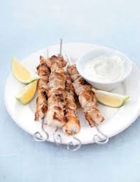 Recette De Brochettes De Dinde Marinee A La Libanaise Recette Brochette De Dinde Dinde Recette Brochette