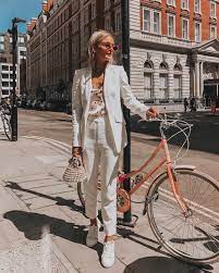 A Casual Cool Way To Style Your Summer Suit Le Fashion London Fashion Bloggers Fashion London Fashion