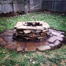 Rustic Fire Pit Black Hills Rustic Flagstone Rock 2 1 2 Inch Diy Lawrence Ks Outdoor Fire Pit Rustic Fire Pits Backyard