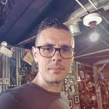 Benjamin Guyer's Instagram, Twitter & Facebook