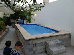Intex 4 50 X 2 20 Piscina De Alvenaria Casas Pequenas Com Piscina Piscinas Para Quintal Pequeno