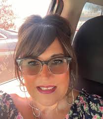 Why am i smiling you ask?? Well Look at how Mami greeted me today!! 💓💓I  pretended that today was her Birthday ( it was yesterday but she wasnt  alert) since she was