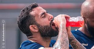 Remo tem disputa saudável no lado direito