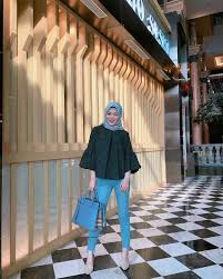 Maybe you would like to learn more about one of these? Tampil Kece Ke Kampus Tiru 8 Gaya Selebgram Asal Korea Ayana Moon Semua Halaman Cewekbanget