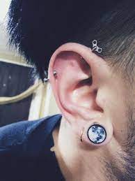 Industrial Piercing Wind Key Gold Hoop Earring Moon Plugs Stretched Lobes Guys With Piercings Guys Ear Piercings Men S Piercings Piercing