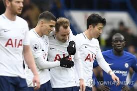재계약 가능성이 높아지고 있는 손흥민과 이적설에 휘말린 케인의 상황을 그대로 보여주는 듯한 포스터다. ì†í¥ë¯¼ 74ë¶„ í† íŠ¸ë„˜ ì²¼ì‹œì— 3 1 ì—­ì „ìŠ¹ ë¦¬ê·¸ 13ê²½ê¸° ë¬´íŒ¨ ì—°í•©ë‰´ìŠ¤