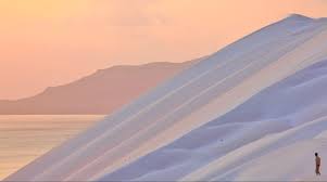 هل انت من محبي الشواطئ وتحب التقاط الصور على الشواطئ نعم قم بزيارة شواطئ سقطرى من خلال مجموعتنا Are You A Fan Of Beaches And D In 2020 Socotra