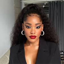 Snatcharella #MitchellCantrellHair • @brandinecole @mavenbeauty 🙌🏽❤️😊  Makeup: @jordanliberty Photog: @jordanliberty Stylists: @drewtifulll Model:  @brandinecole