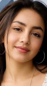 They are so regal looking up there 😍