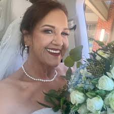 What are reasonably priced iso decorator services in St. Martinville, LA  for a wedding?