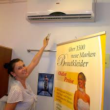 Von lidl, netto mit dem scottie, diska. Brautmodeoutlet Bautzen Brautmode Discount De Capitain Outlet Gmbh