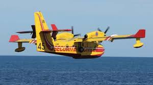 Je crois 24 ou 26. Expliquez Nous Le Canadair