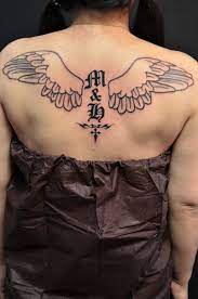 羽・Hydeモデル | 金沢市・野々市市のタトゥー（TATTOO・刺青）ならBee's Stingビーズスティング | 一般社団法人日本タトゥー イスト協会加盟店