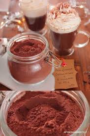 La cioccolata calda è una bevanda dolce invernale a base di latte, zucchero, cacao. Mix Per Cioccolata Calda Cremosa Idea Regalo Di Natale Cioccolata Calda Cioccolato Cioccolata Calda Fatta In Casa