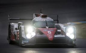 Retrouvez en images toutes les toyota ayant participé aux 24 heures du mans ! 24h Le Mans 2016 Toyota Verliert Auf Der Zielgeraden