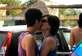 File:Beijo lésbicas em brasília.JPG 
