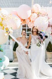 Las ideas para hacer arreglos y decoraciones en una boda realmente abundad. 7 Ideas Para Que Decores Tu Boda Con Globos Tendencias De Bodas Magazine Blog