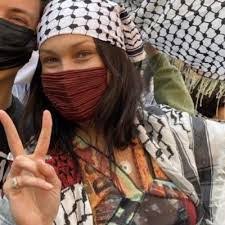 Julia Mai's Instagram, Twitter & Facebook