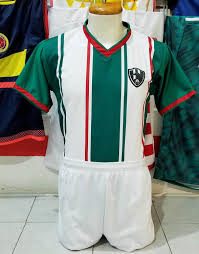 En esta sección de la página encontrarás los capítulos de club de cuervos ordenados por temporadas, fecha de publicación y audio tanto subtitulado como en español y/o latino. Club De Cuervos Local 2019 Dri Fit