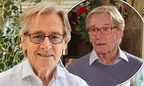 Coronation Street's Ken Barlow 'takes a nasty fall in upcoming episodes to  secure bigger pay package' following bankruptcy