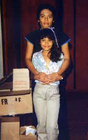 The brightest stars burn out the fastest. 20 Photos Of Selena As A Kid That Will Make You Miss Her Even More Vintage Everyday